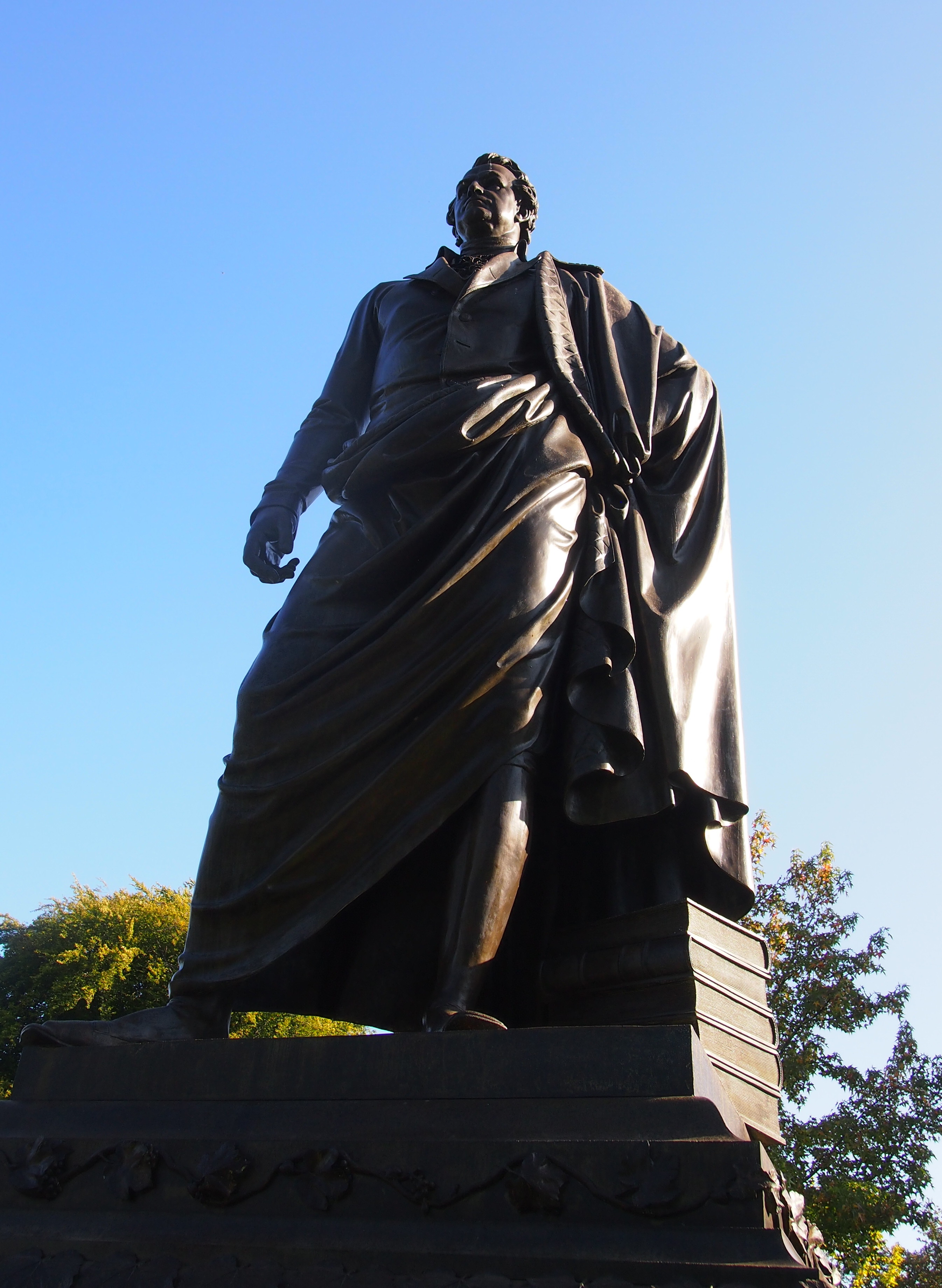 DeWitt Clinton statue